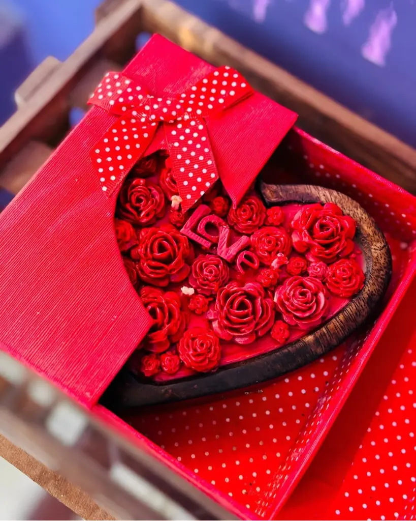 Dark Black Beige Grunge Motivational Quote Instagram Post (5).webp